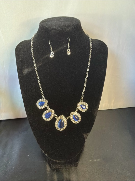 Jewelry - Elegant Blue Teardrop Statement Necklace and Earrings Set